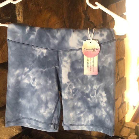 YUNOGA - Picture 1 of 5